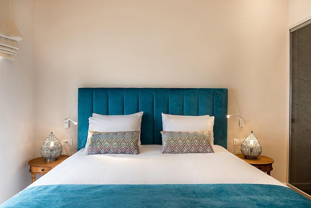 Avra Apartments Kolymbari Harbour Экстерьер фото
